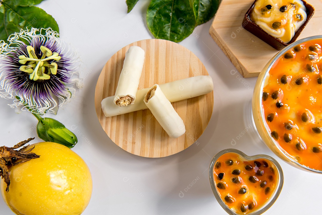 Sobremesas de maracujá, mousse de maracujá e maracujá