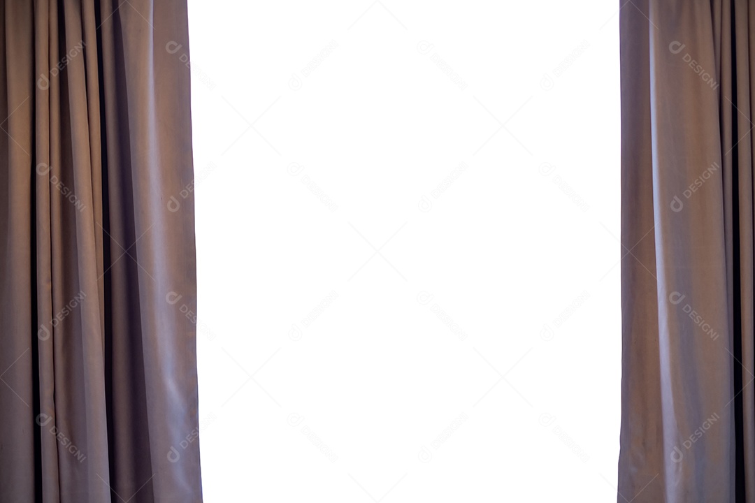 Cortinas marrons isoladas em fundo branco com traçado de recorte incluem