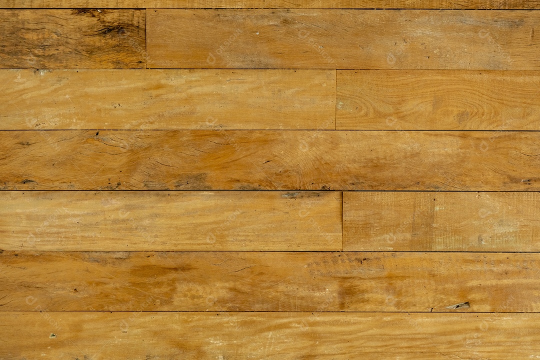 Cenário feito com estrutura de madeira