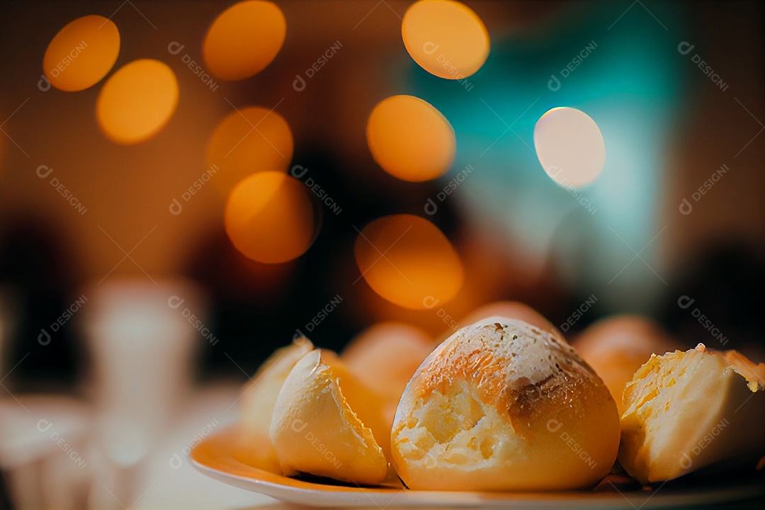 Deliciosos pães de queijo para lanche