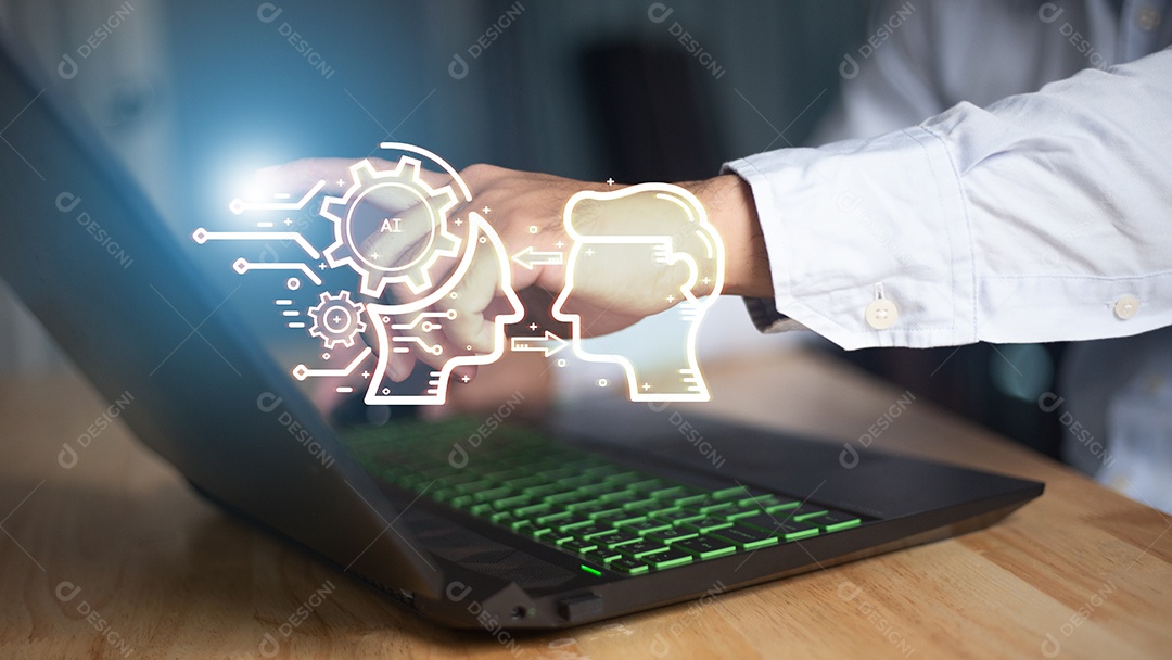 Cliente usando serviço online com bot de bate-papo para obter suporte.