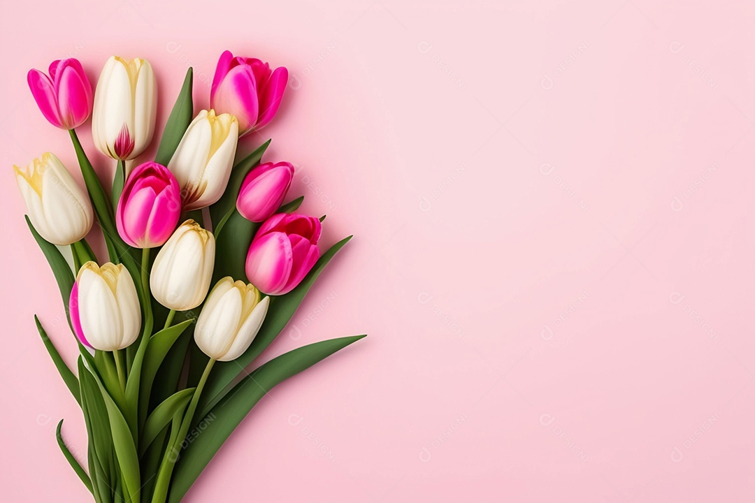 Lindo buquê de flores em fundo rosa