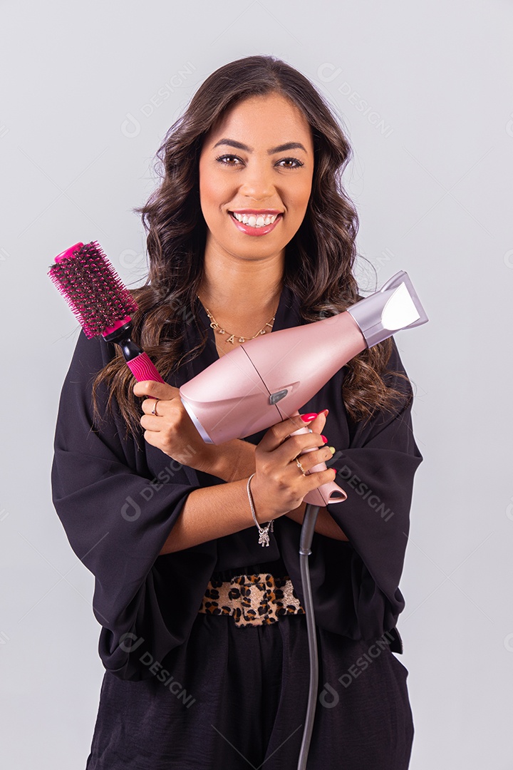 Linda mulher jovem garota sobre fundo isolado branco