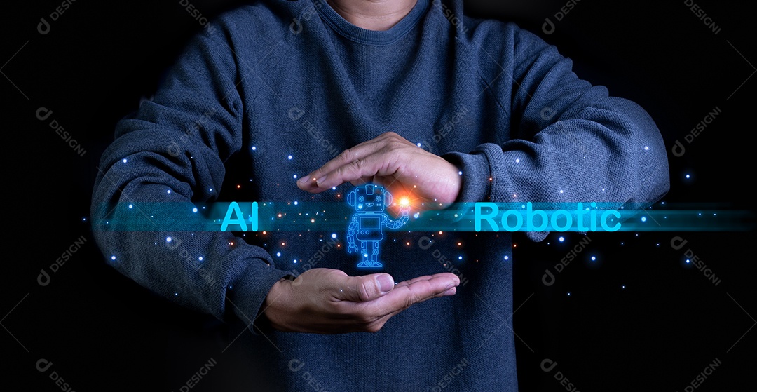 Uma pessoa estende a mão com um modelo de robô na palma da mão.