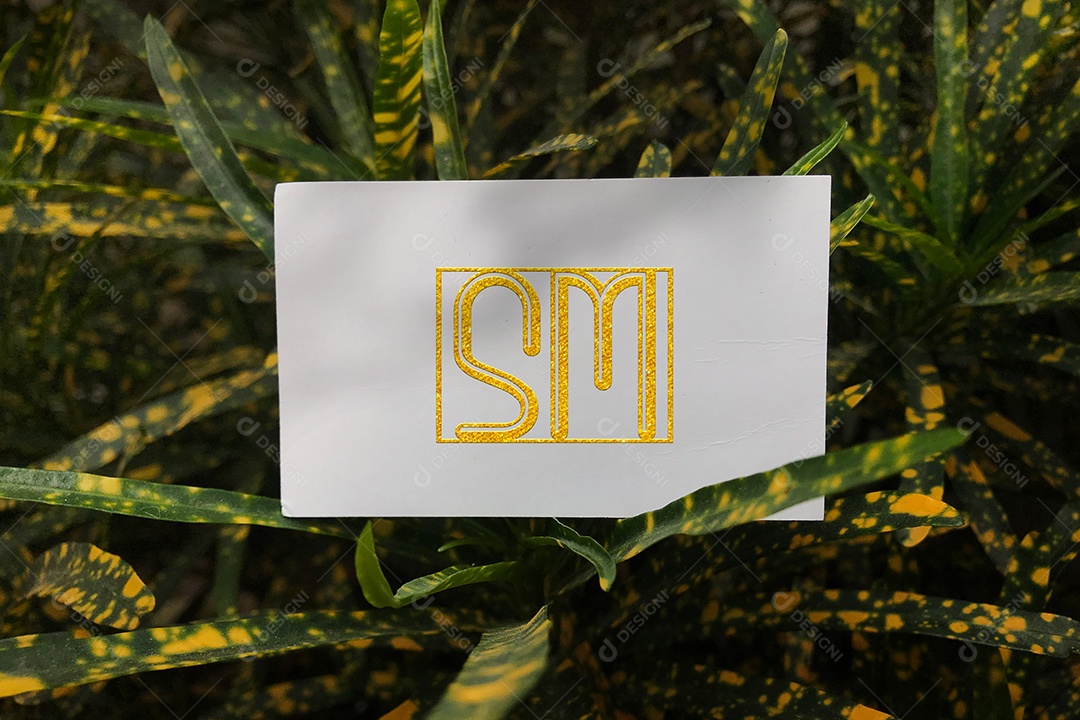 Mockup Logo SM Dourado PSD Editável