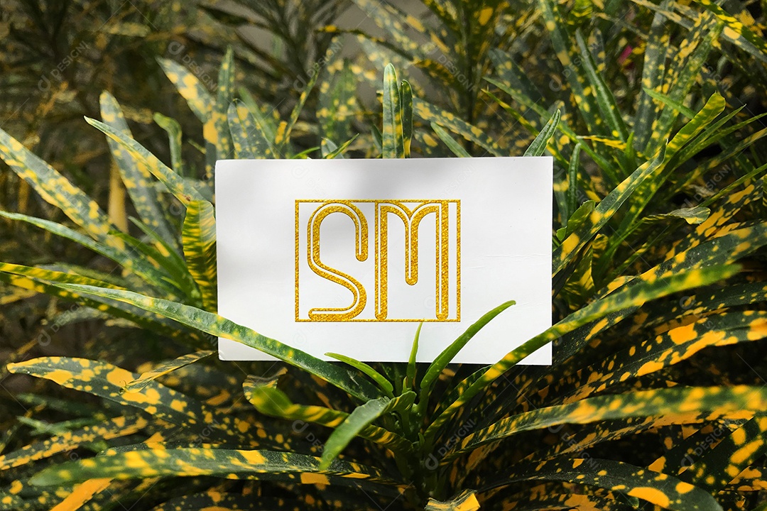 Mockup Logo SM Dourado PSD Editável