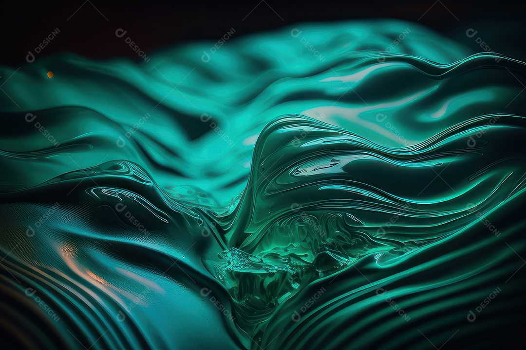 Objeto caindo sobre mar.