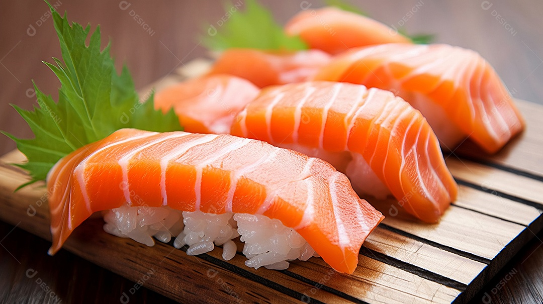 Prato de comida japonesa sushi