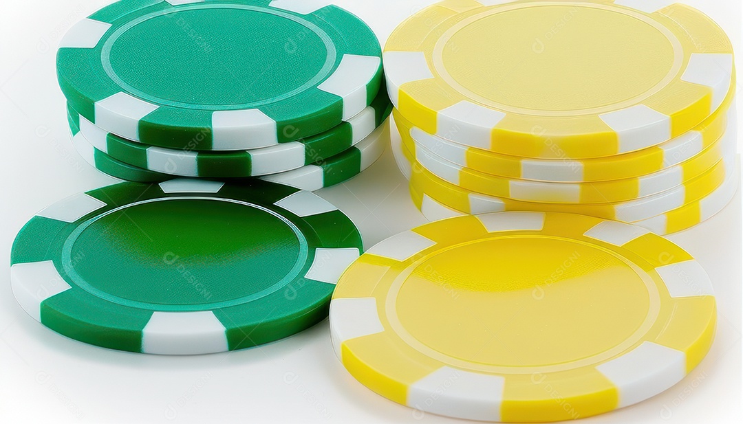 Fichas de pôquer de cassino combina com cartões