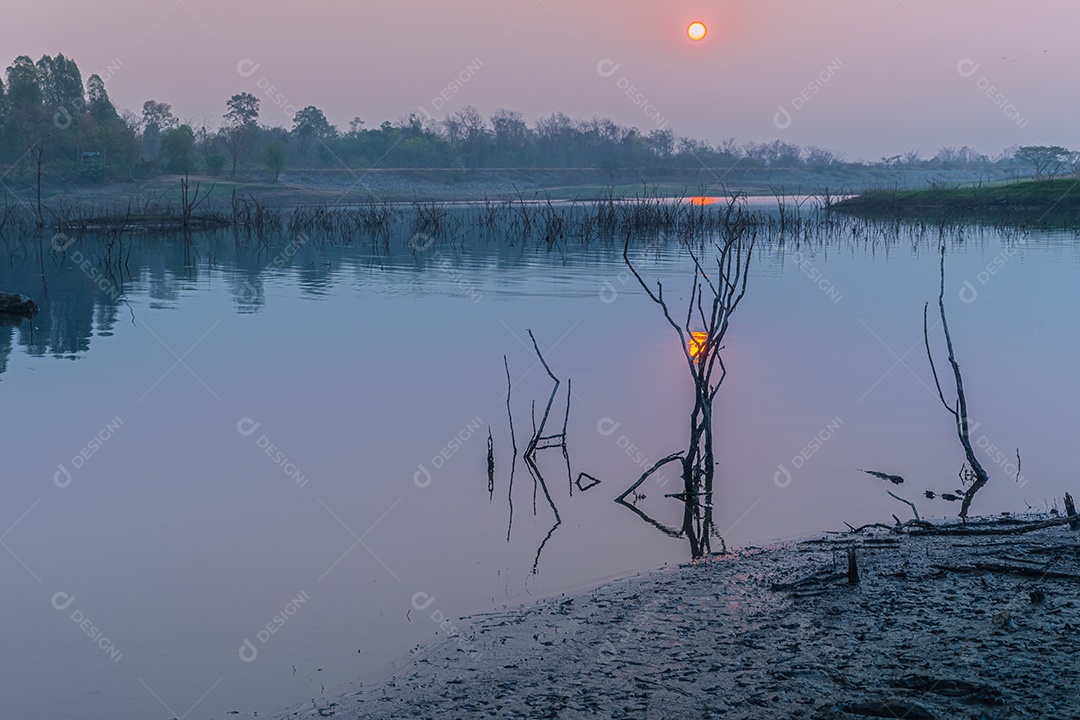Vista panorâmica do lindo pôr do sol