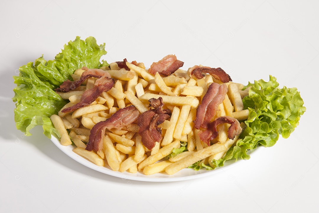 Prato de comida sobre uma mesa