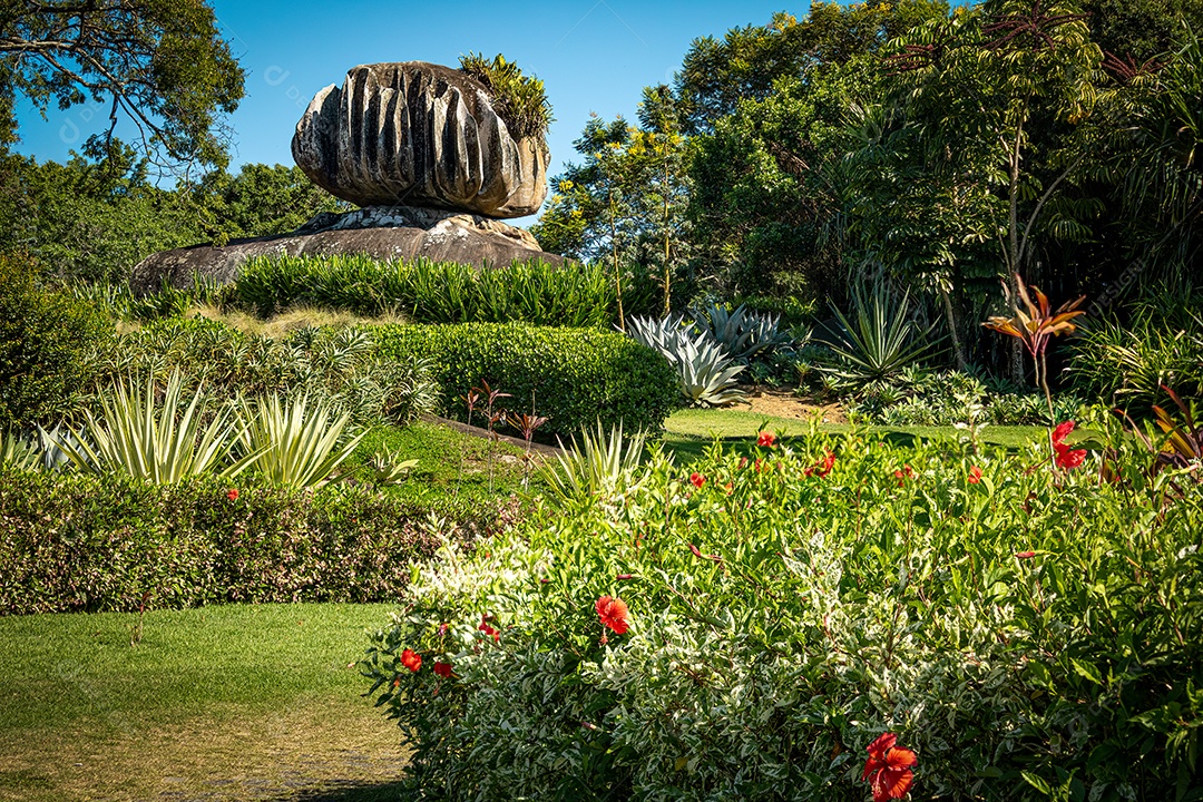 Ponto turístico famoso no estado do Espírito Santo no Brasil chamado Pedra da Cebola.