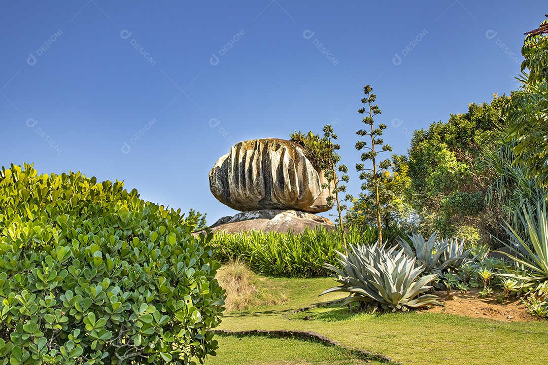Ponto turístico famoso no estado do Espírito Santo no Brasil chamado Pedra da Cebola.