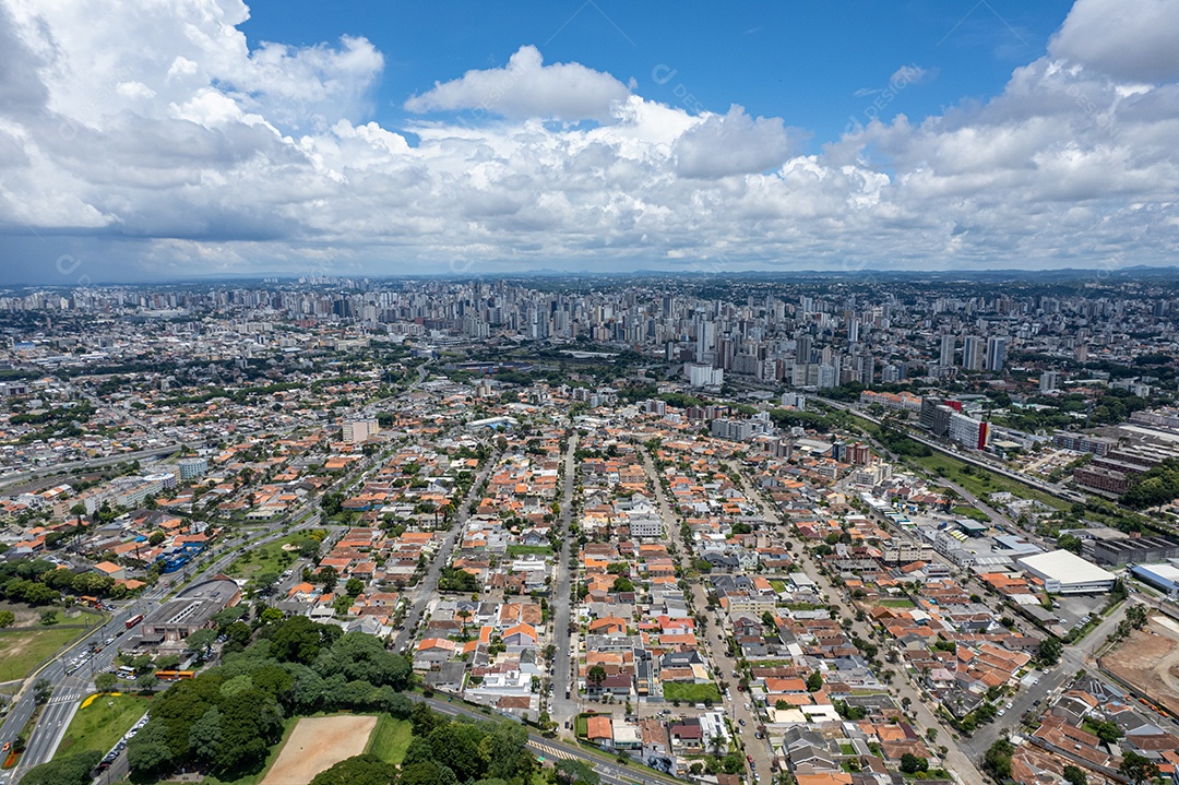 Vista aérea da cidade de Curitiba, Paraná, Brasil.