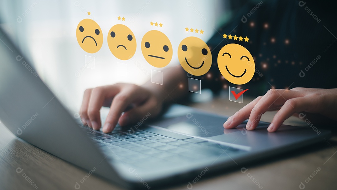 Os usuários avaliam a experiência do serviço, a satisfação do cliente