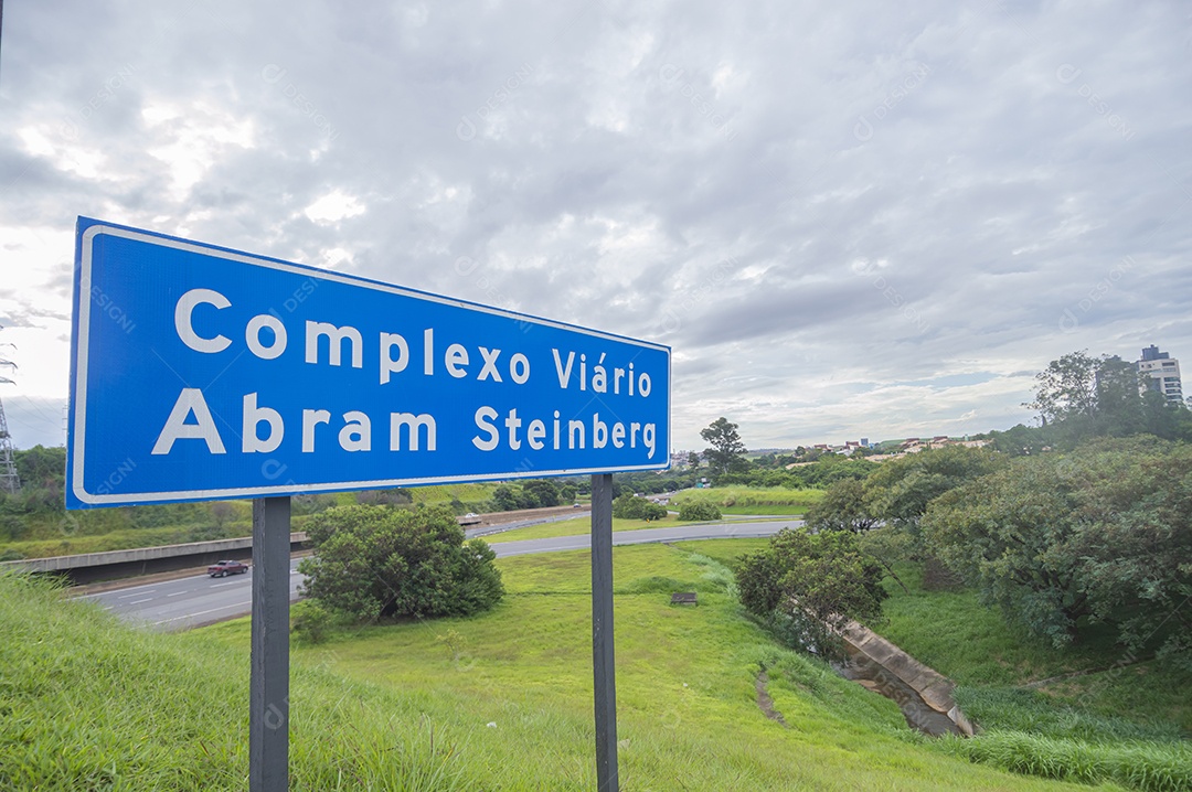 Complexo viário abram steinberg sinal indicativo.