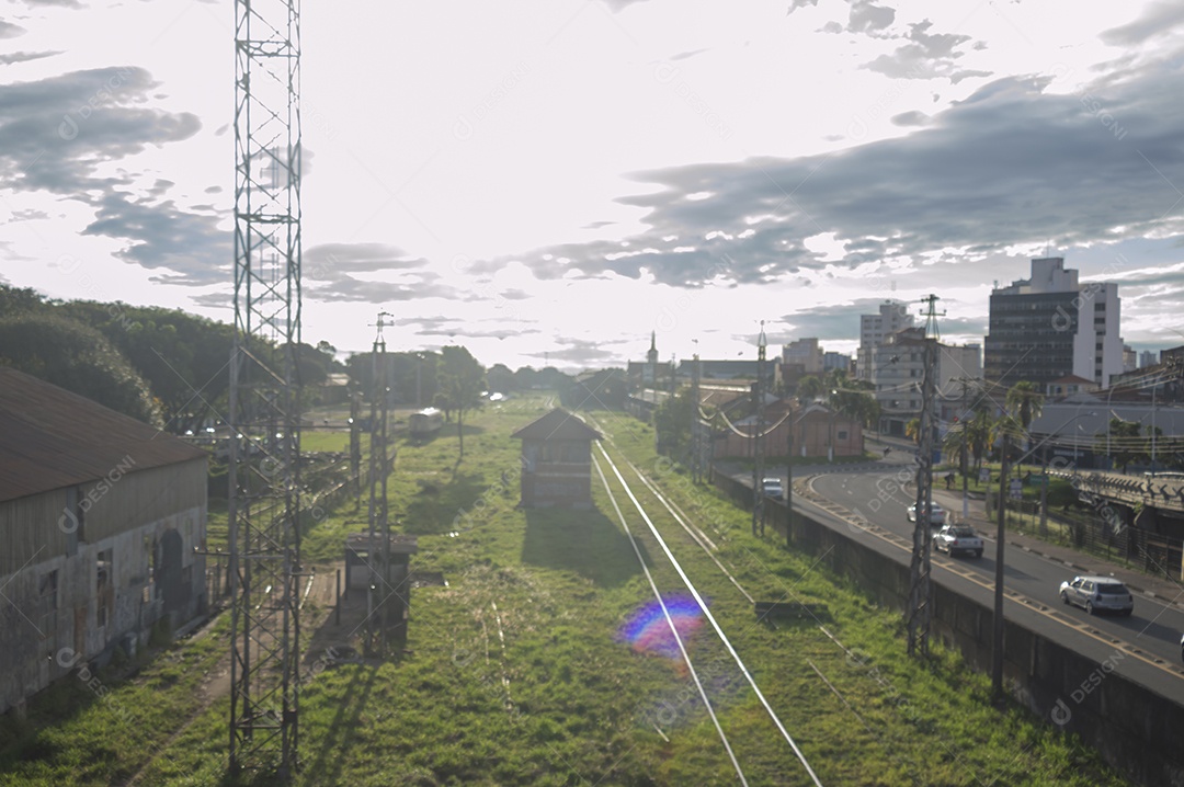 Estação fepasa e estação cultura ao fundo, conceito histórico da cidade de campinas.