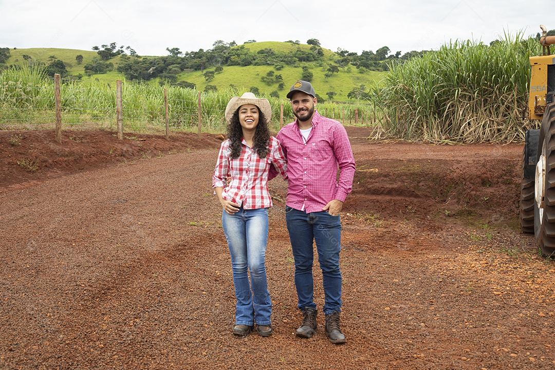 Agricultores sobre fazenda