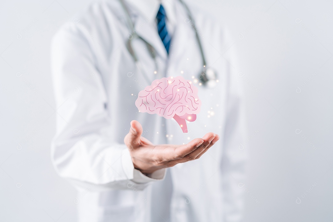 Médico em um jaleco branco selecione e verifique o ícone virtual do cérebro