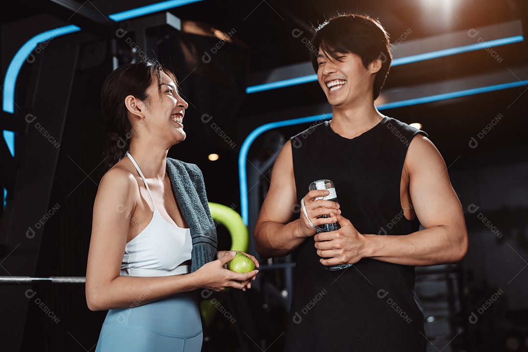 Após o treinamento do esportista e da esportista, exercite-se no ginásio