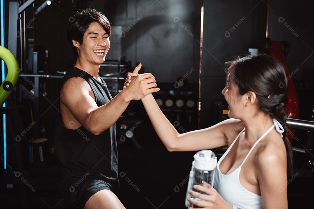 Após o treinamento do esportista e da esportista, exercite-se no ginásio