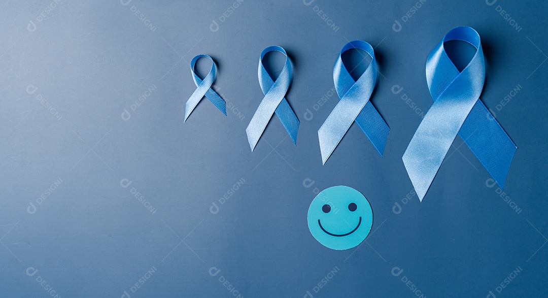 Carinha sorridente com fita azul para apoiar as pessoas com câncer