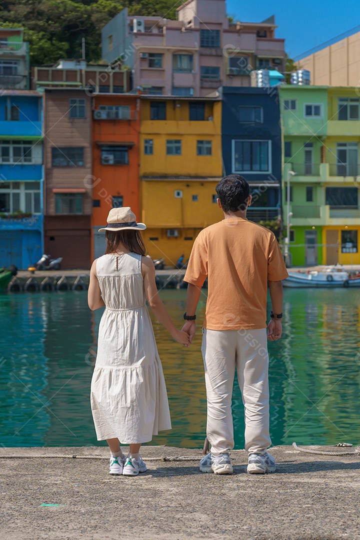 Casal viajante visitando Taiwan, turismo turístico