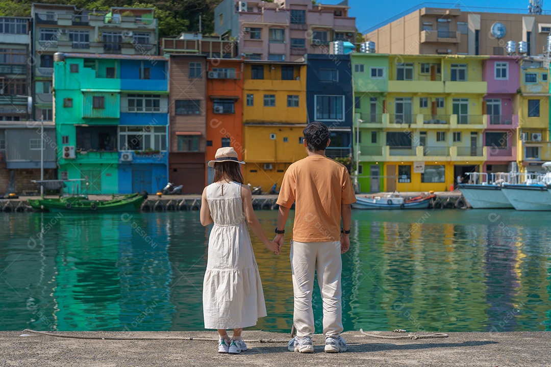 Casal viajante visitando Taiwan, turismo turístico