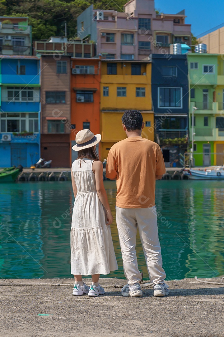 Casal viajante visitando Taiwan, turismo turístico