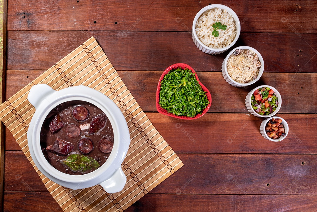 Autêntica Feijoada Brasileira - Um Prato Saudável e Saboroso.