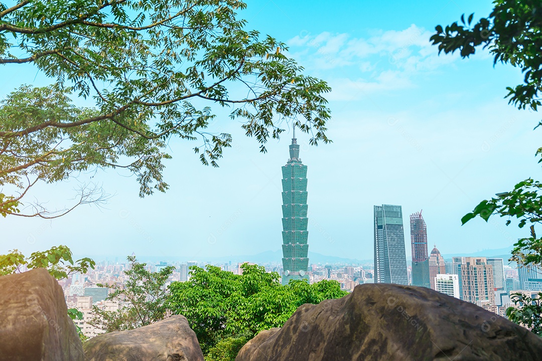 Bela cidade de Taipei de Elephant Mountain ou Xiangshan