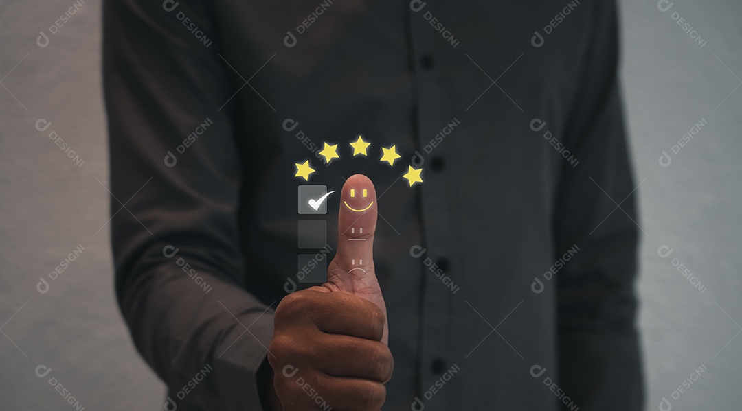 Conceito de satisfação do cliente. thumb up Sorriso de emoção positiva e cinco estrelas, feedback