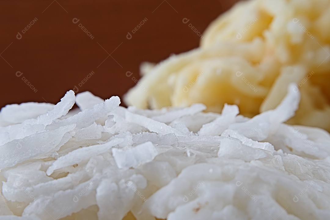 Cocada, doce de coco. Doce de coco tradicional brasileiro.