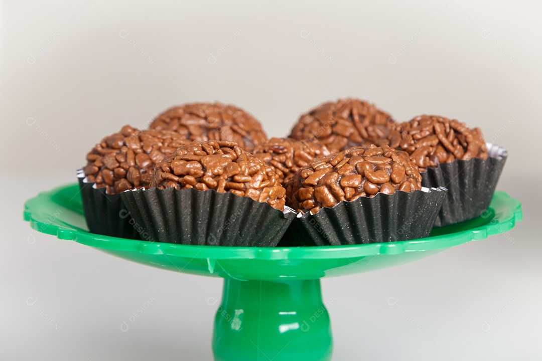 Brigadeiro Doce tradicional brasileiro.