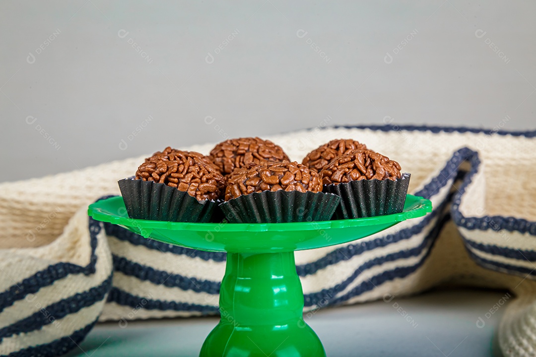 Brigadeiro Doce tradicional brasileiro.