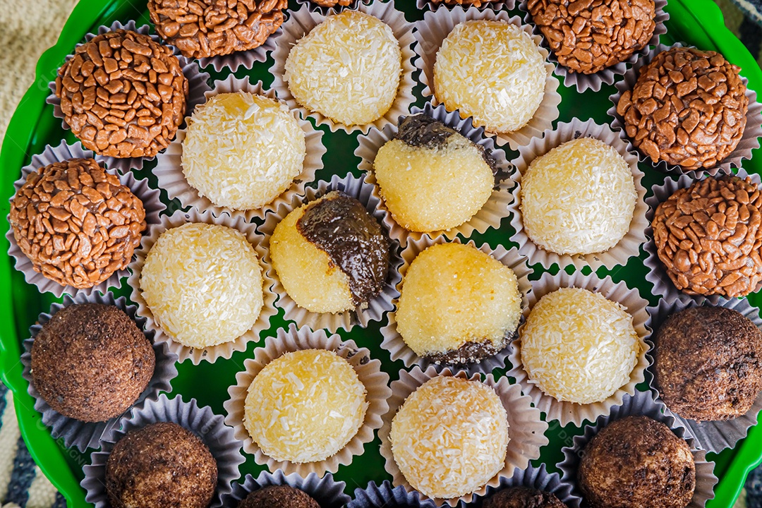 Brigadeiro Doce tradicional brasileiro.