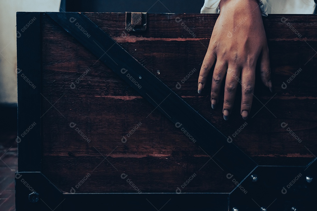 Menina fantasma assustadora festival de halloween.