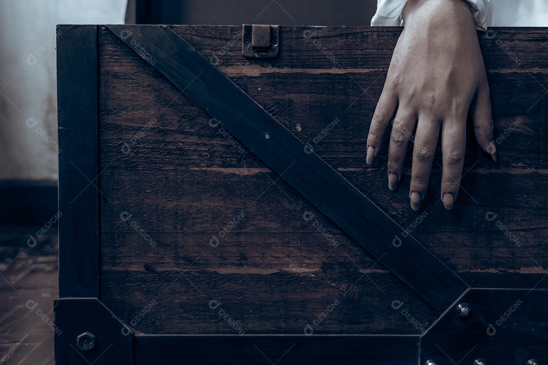 Menina fantasma assustadora festival de halloween.