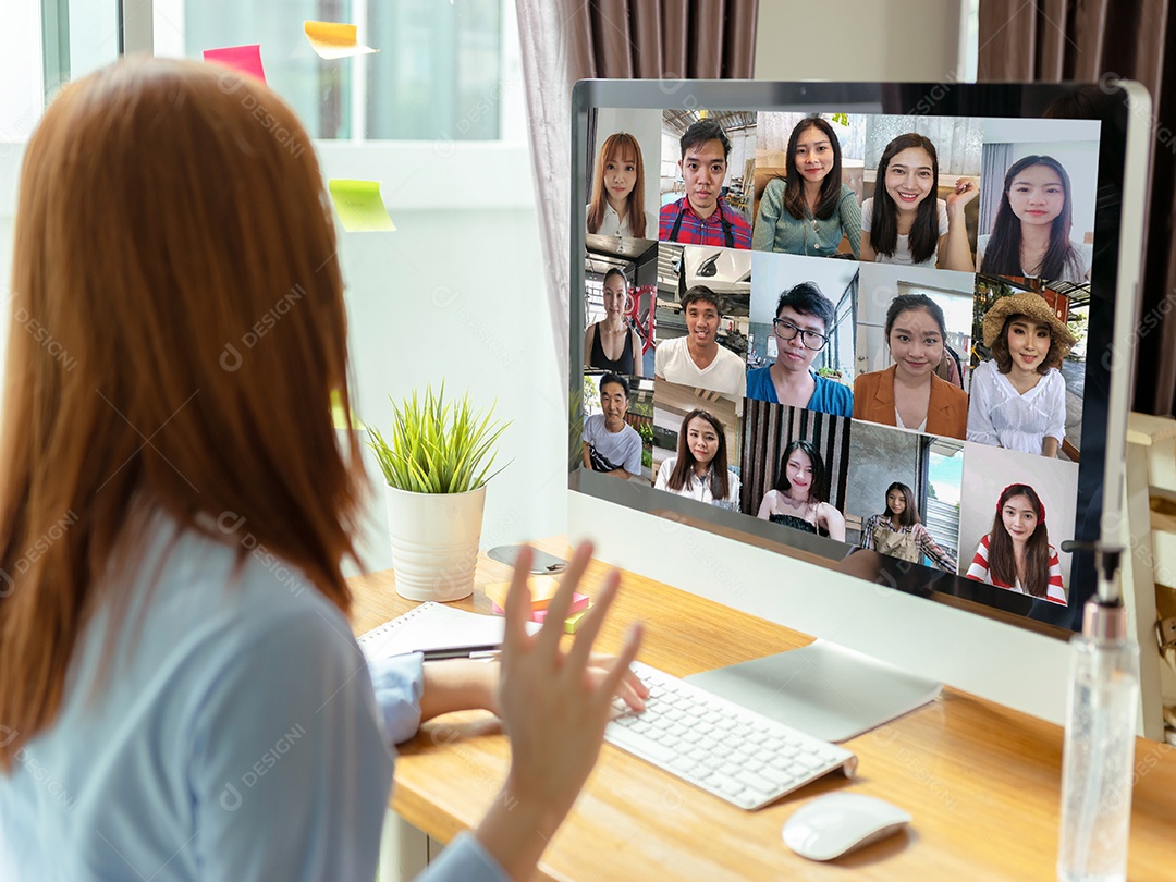 Pessoas de negócios trabalham em videoconferência remota