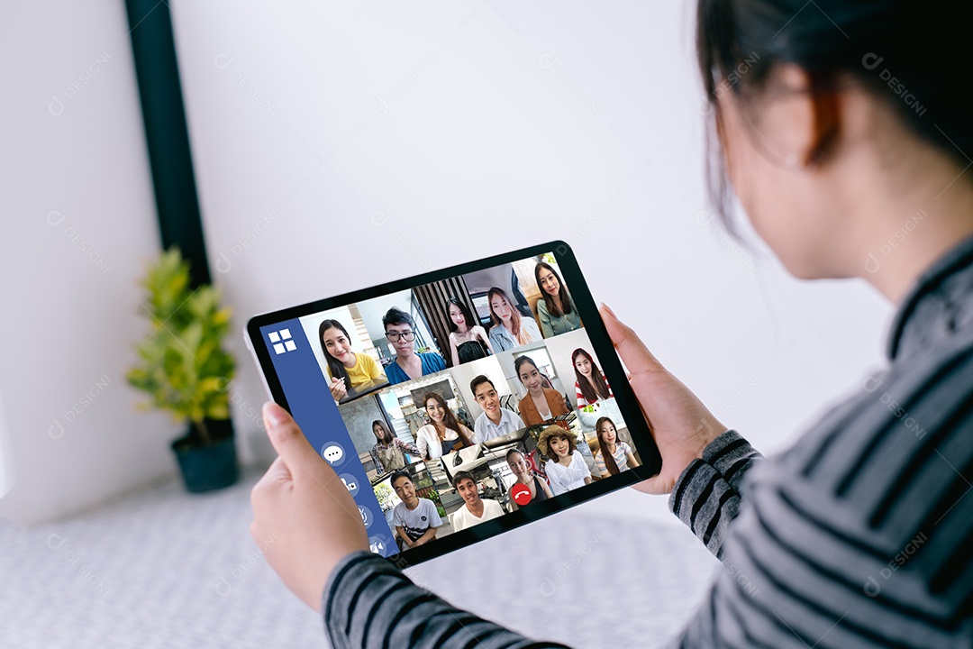 Pessoas de negócios trabalham remotamente, chamadas de videoconferência e reunião de trabalho