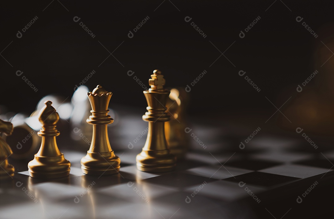 Vencedor da estratégia do jogo Golden Chess no tabuleiro de xadrez