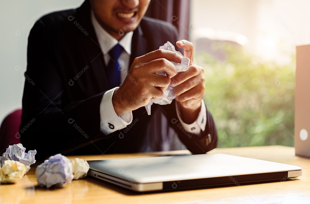 Empresário falha plano de projeto