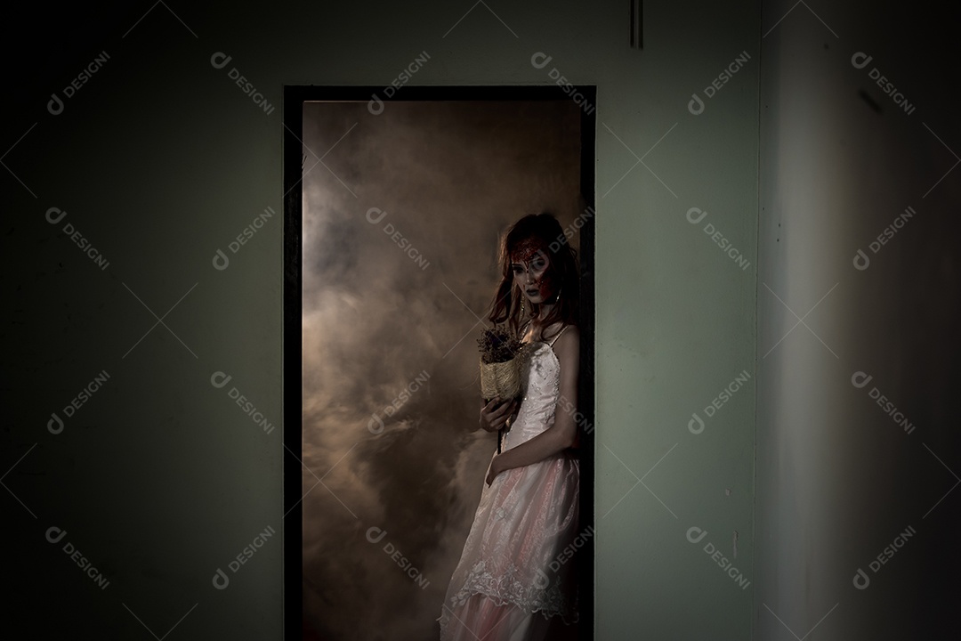 Mulher fantasma cena de terror, conceito halloween