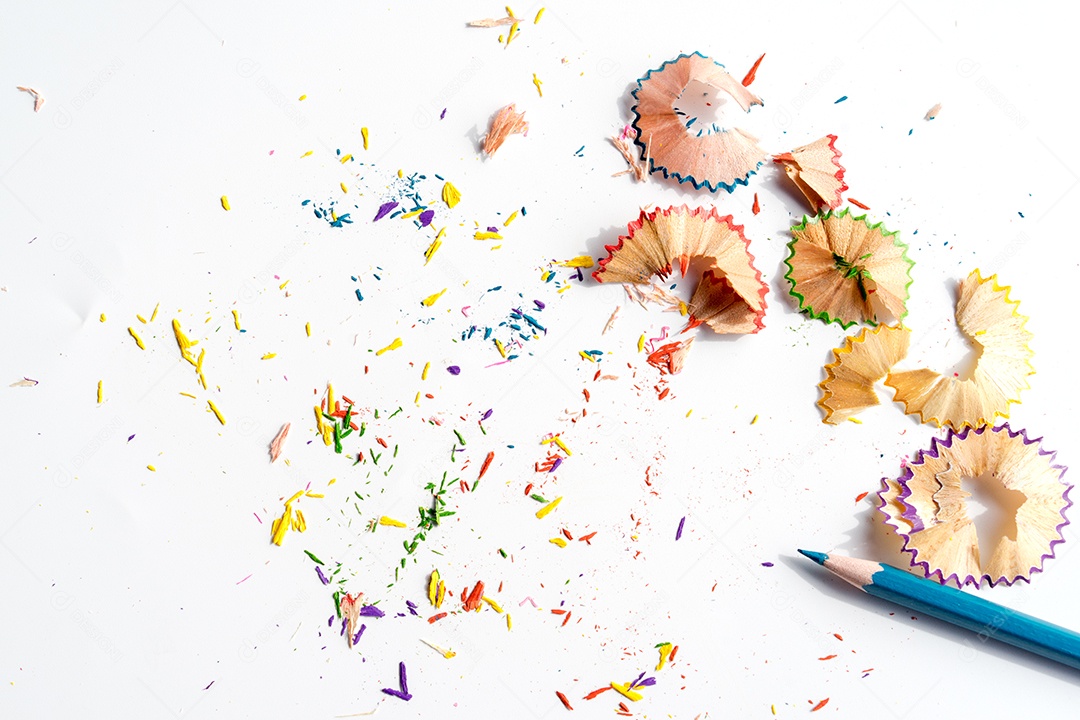 Aparas de lápis no fundo branco