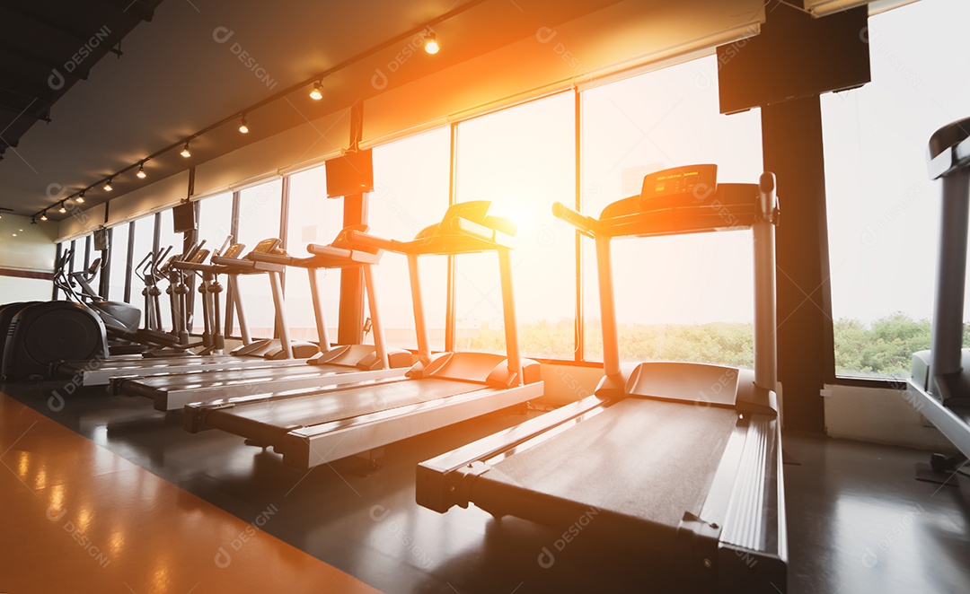 Equipamento de treino de máquina de corrida cardio em esteira