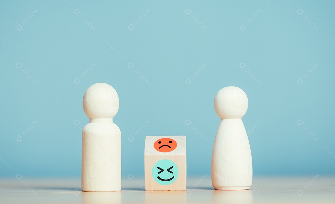 Conflito entre casal diferença de pensamento mal-entendido entre homens e mulheres.