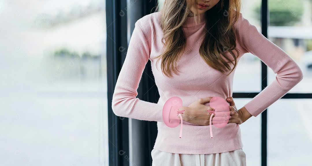 Mulher sofrendo estresse e tocando na forma virtual do rim