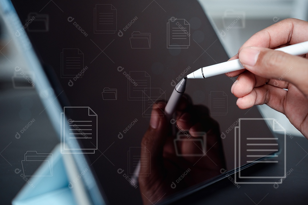 Sistema de Gestão Documental, Tecnologia de Negócios Corporativos (DMS)