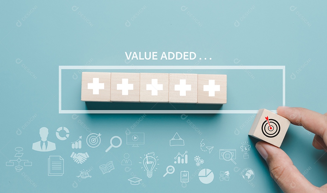 Negócios escolhendo manualmente o progresso de download de valor agregado