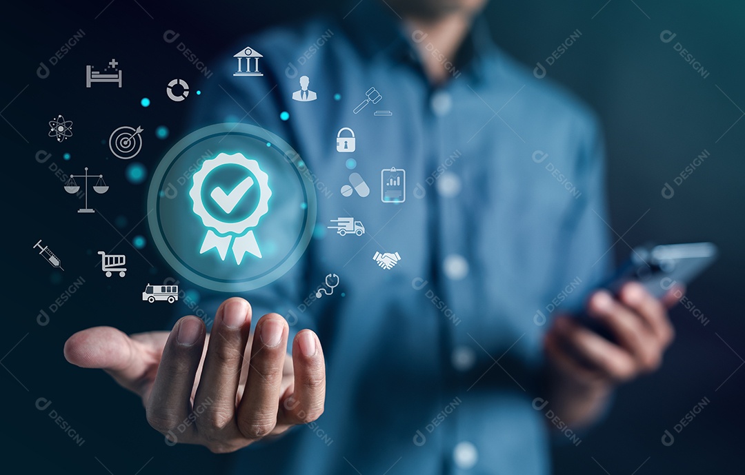 Gestão da qualidade com garantia de qualidade ou QA e controle de qualidade ou QC e melhoria.